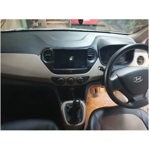 Hyundai  Xcent Petrol CNG - Image 4