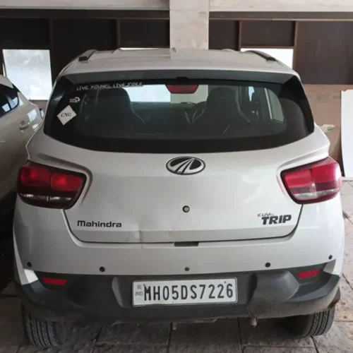 Mahindra kuv 100 - Image 2
