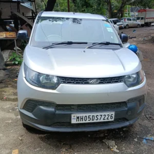 Mahindra kuv 100